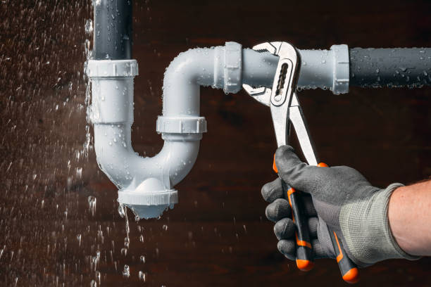 Professional Drain Cleaning technician working in Brimfield, IL